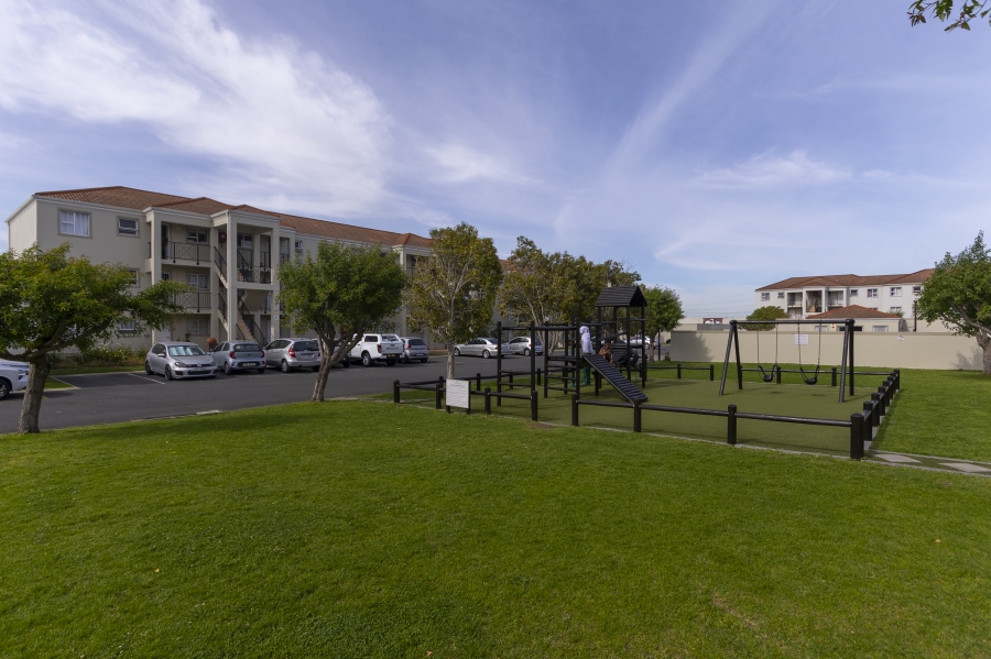 2 Bedroom Property for Sale in Heritage Park Western Cape
